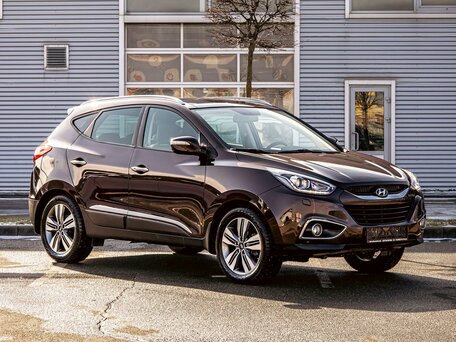 2015 Hyundai ix35 I Рестайлинг, коричневый, 1095000 рублей, вид 3