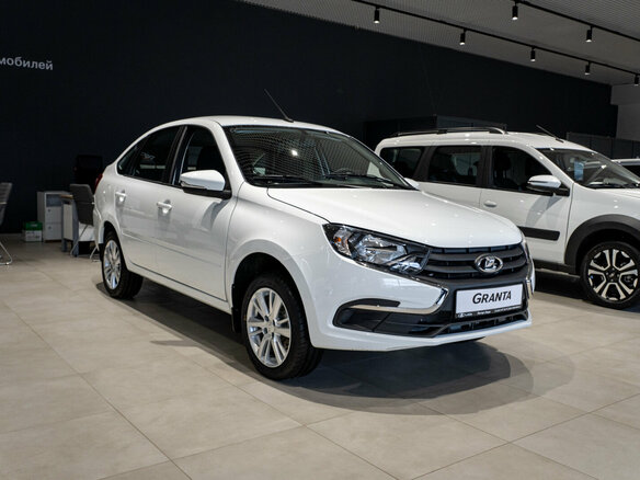 2026 Lada (ВАЗ) Granta I Рестайлинг, белый - вид 7