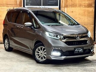2019 Honda Freed II, белый, 1540700 рублей, вид 3