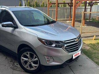2021 Chevrolet Equinox III, серебристый, 1300000 рублей, вид 4