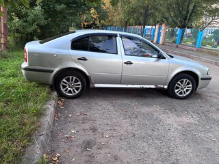 2003 Skoda Octavia I (A4) Рестайлинг, серебристый, 220000 рублей, вид 3