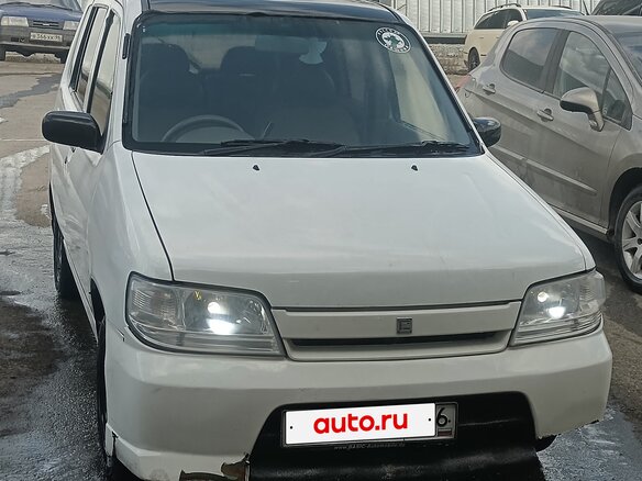 2001 Nissan Cube I Рестайлинг (Z10), белый, 210000 рублей