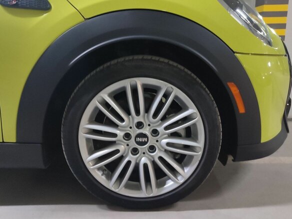 2023 Mini Hatch Cooper S III (F55/F56) Рестайлинг 2, зелёный, 3300000 рублей - вид 10