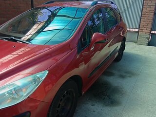 2008 Peugeot 308 I, красный, 750000 рублей, вид 4