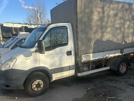2013 Iveco Daily, белый, 2100000 рублей, вид 1