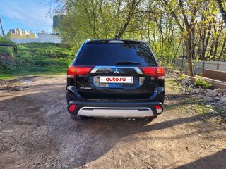2020 Mitsubishi Outlander III Рестайлинг 3, чёрный, 2400000 рублей, вид 5