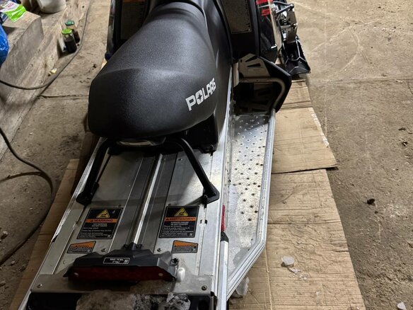 2013 Polaris 600 INDY, красный, 700000 рублей - вид 6