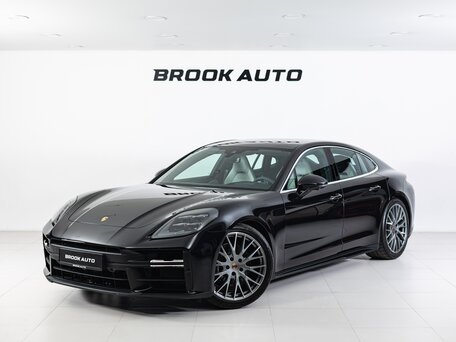 Porsche Panamera III