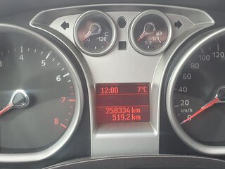 2008 Ford Focus II Рестайлинг, пурпурный, 550000 рублей, вид 5