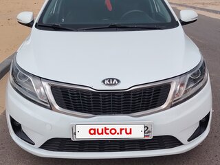 2014 Kia Rio 6-speed III, белый, 820000 рублей, вид 2