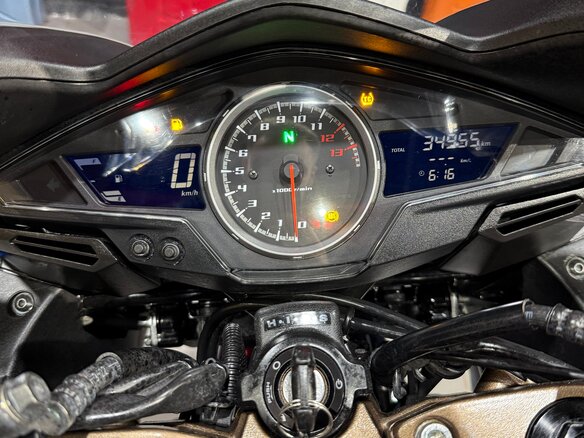 2022 Honda VFR 800, синий - вид 18
