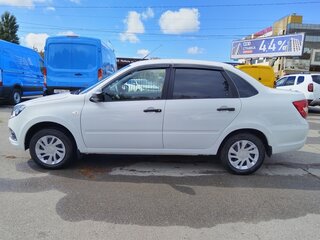 2025 Lada (ВАЗ) Granta I Рестайлинг, белый, 759000 рублей, вид 4