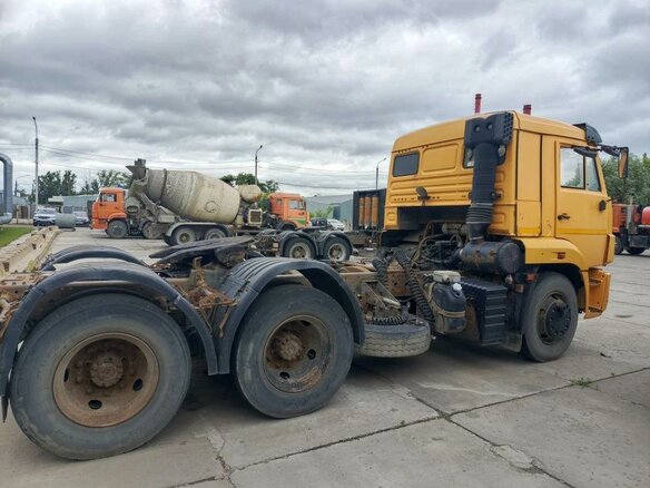 2015 КамАЗ 65116, жёлтый, 1500000 рублей - вид 4