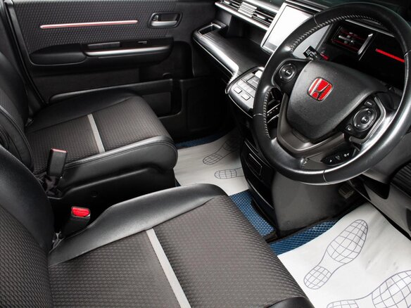 2016 Honda Stepwgn V, чёрный - вид 8