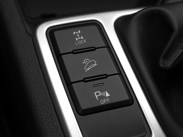 2018 Kia Sportage IV, красный - вид 14
