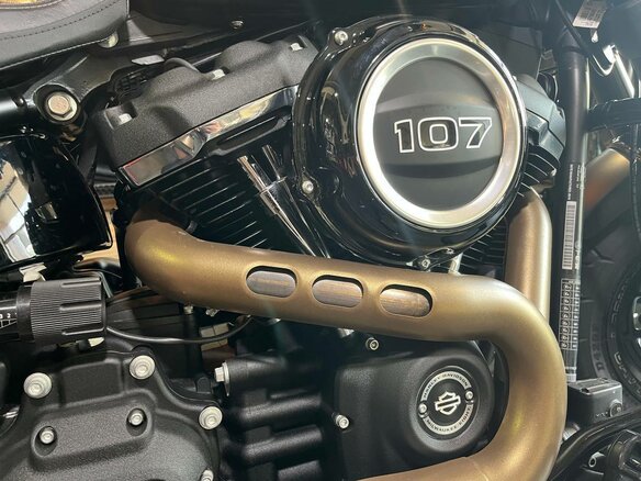 2018 Harley-Davidson Fat Bob, чёрный, 1990000 рублей - вид 10