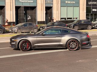 2019 Ford Mustang VI Рестайлинг, серый, 2690000 рублей, вид 2