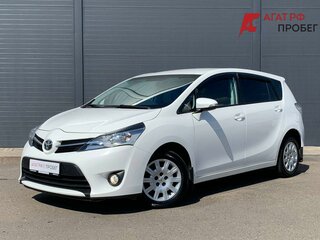Toyota Verso I Рестайлинг