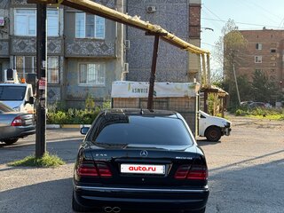 1996 Mercedes-Benz E-Класс 200 II (W210, S210), чёрный, 1500000 рублей, вид 1