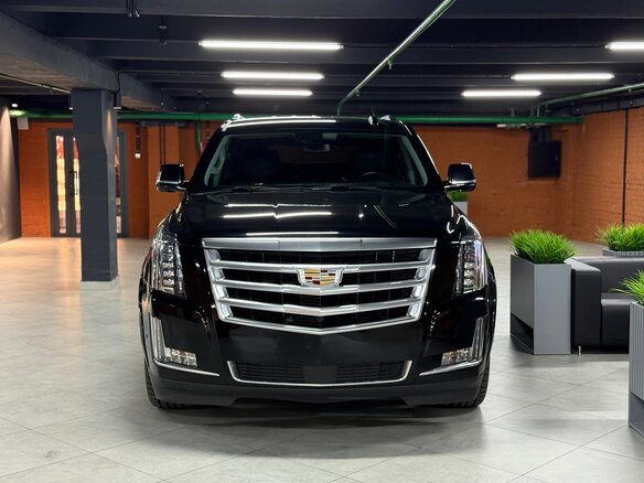 2020 Cadillac Escalade IV, чёрный - вид 1