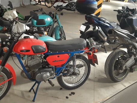 1988 Minsk (Минск) 3.112, красный, 70000 рублей, вид 3