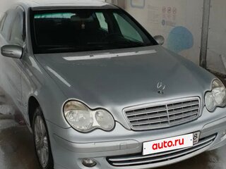 2006 Mercedes-Benz C-Класс 180 II (W203) Рестайлинг, белый, 750000 рублей, вид 1