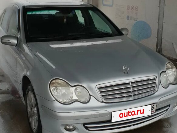 2006 Mercedes-Benz C-Класс 180 II (W203) Рестайлинг, белый, 600000 рублей