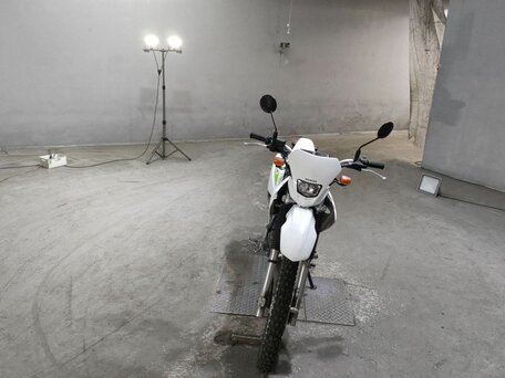 2009 Honda XR 230, белый, 319000 рублей, вид 3