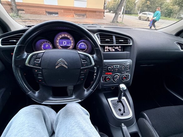 2012 Citroen C4 II, белый, 690000 рублей - вид 15