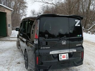 2017 Honda Stepwgn Spada V Рестайлинг, чёрный, 1680000 рублей, вид 4