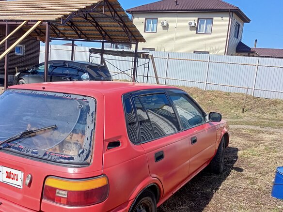 1988 Toyota Corolla VI (E90), красный, 115000 рублей - вид 1