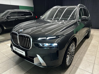 2025 BMW X7 40i I (G07) Рестайлинг, серый, 15990000 рублей, вид 3
