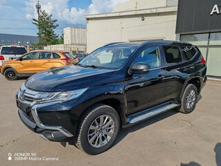 Mitsubishi Pajero Sport III