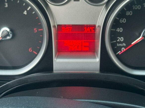 2010 Ford Focus II Рестайлинг, чёрный, 580000 рублей - вид 8