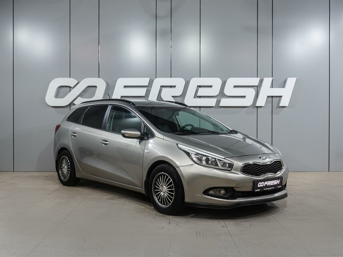 Открыть фотографии: Kia Ceed II