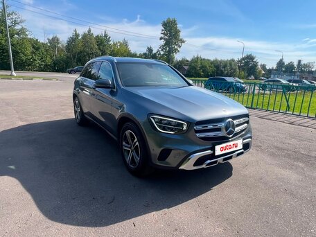 2021 Mercedes-Benz GLC 200 I (X253) Рестайлинг, серый, 4190000 рублей, вид 2
