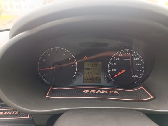 2014 Lada (ВАЗ) Granta I, серебристый, 390000 рублей - вид 5