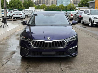 2024 Skoda Octavia IV (A8) Рестайлинг, фиолетовый, 2250000 рублей, вид 2