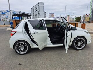 2018 Toyota Vitz III (XP130) Рестайлинг 2, белый, 1250000 рублей, вид 5