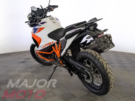 2024 KTM 1290 Super Adventure R, белый, 2240000 рублей, вид 3