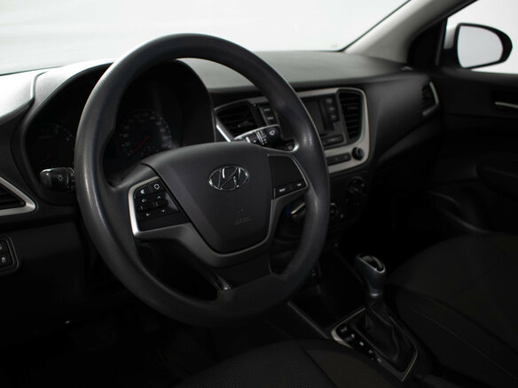 2018 Hyundai Solaris II, серебристый - вид 8