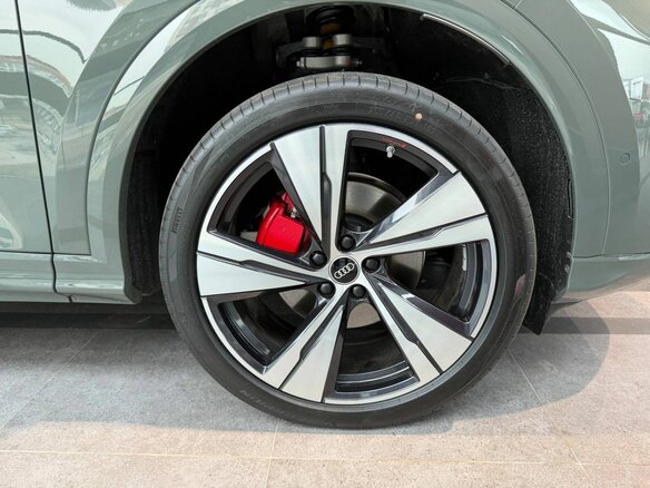2026 Audi Q5 L III (GU), зелёный - вид 12