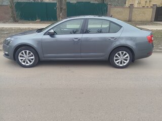 2020 Skoda Octavia III (A7) Рестайлинг, серый, 1830000 рублей, вид 4