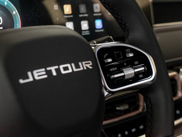 2026 Jetour X70+ I Рестайлинг, чёрный, 3069000 рублей - вид 17