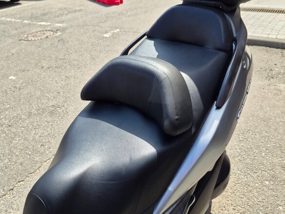 2005 Honda Silver Wing 400, серебристый, 300000 рублей - вид 6