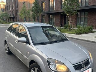 2010 Kia Rio II Рестайлинг, серебристый, 820000 рублей, вид 2
