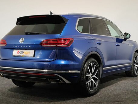 2018 Volkswagen Touareg III, синий, 3600000 рублей, вид 5