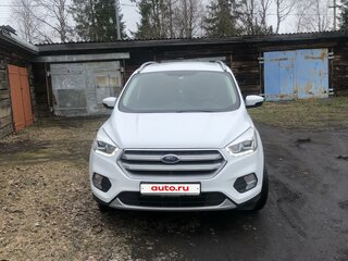 2019 Ford Kuga II Рестайлинг, белый, 1900000 рублей, вид 3