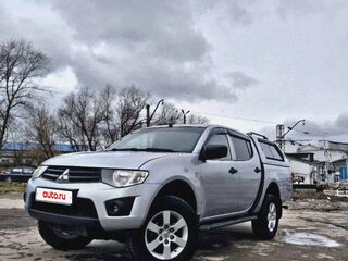 2014 Mitsubishi L200 Easy Select IV Рестайлинг, серебристый, 1750000 рублей, вид 2