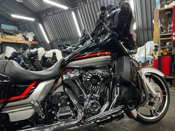 2018 Harley-Davidson Street Glide, серебристый, 1740000 рублей - вид 17